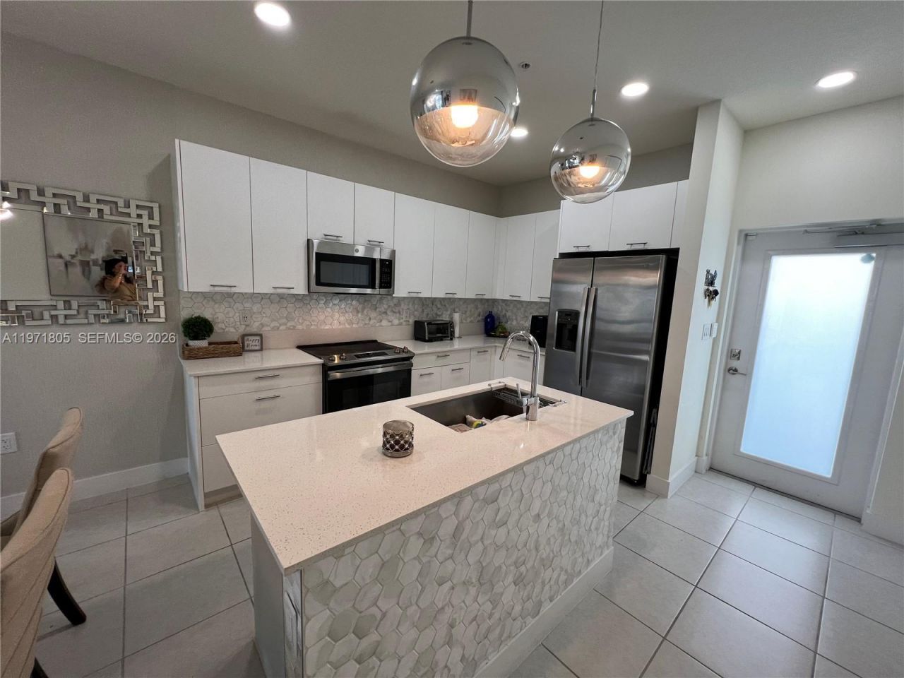 8001 NW 41st St, Unit 406, Doral, FL 33166 Photo