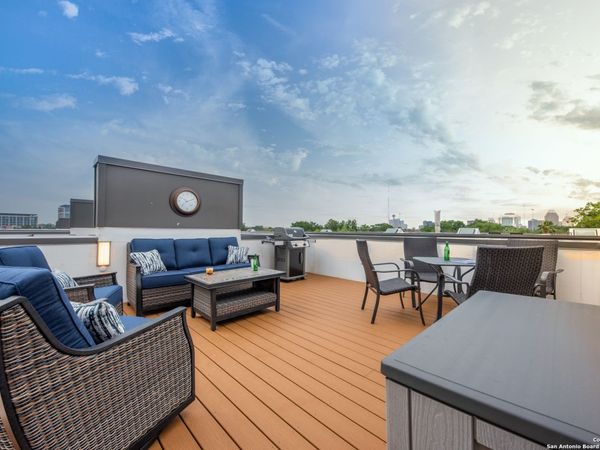 318 grayson, Unit 302, San Antonio, TX 78212