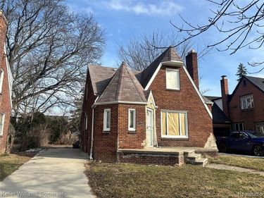 15496 Gilchrist Street, Detroit, MI 48227