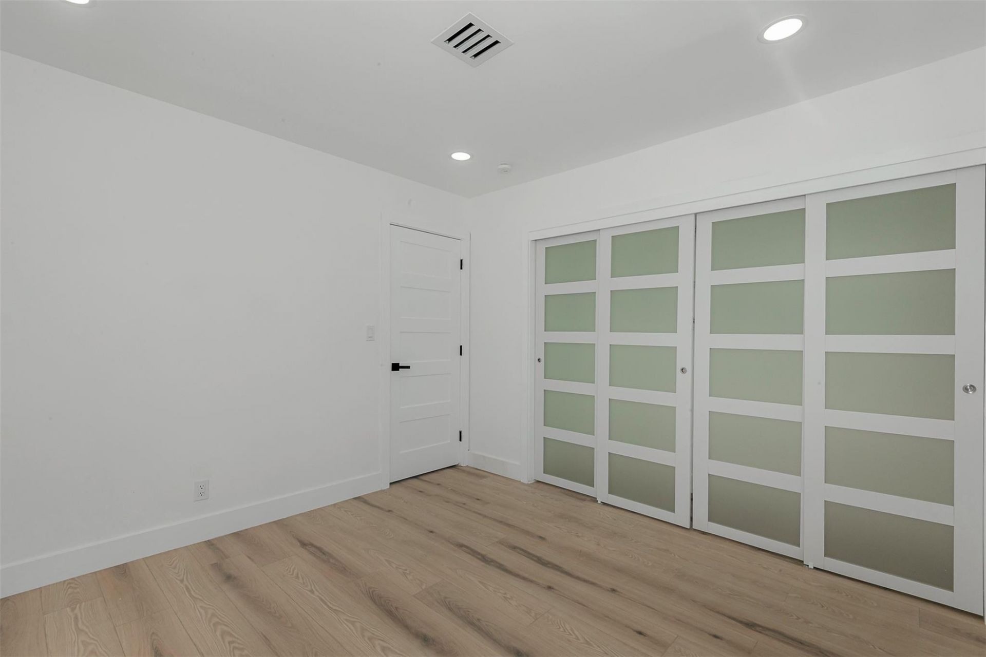 4721 Bayview Drive, Fort Lauderdale, FL 33308 Photo