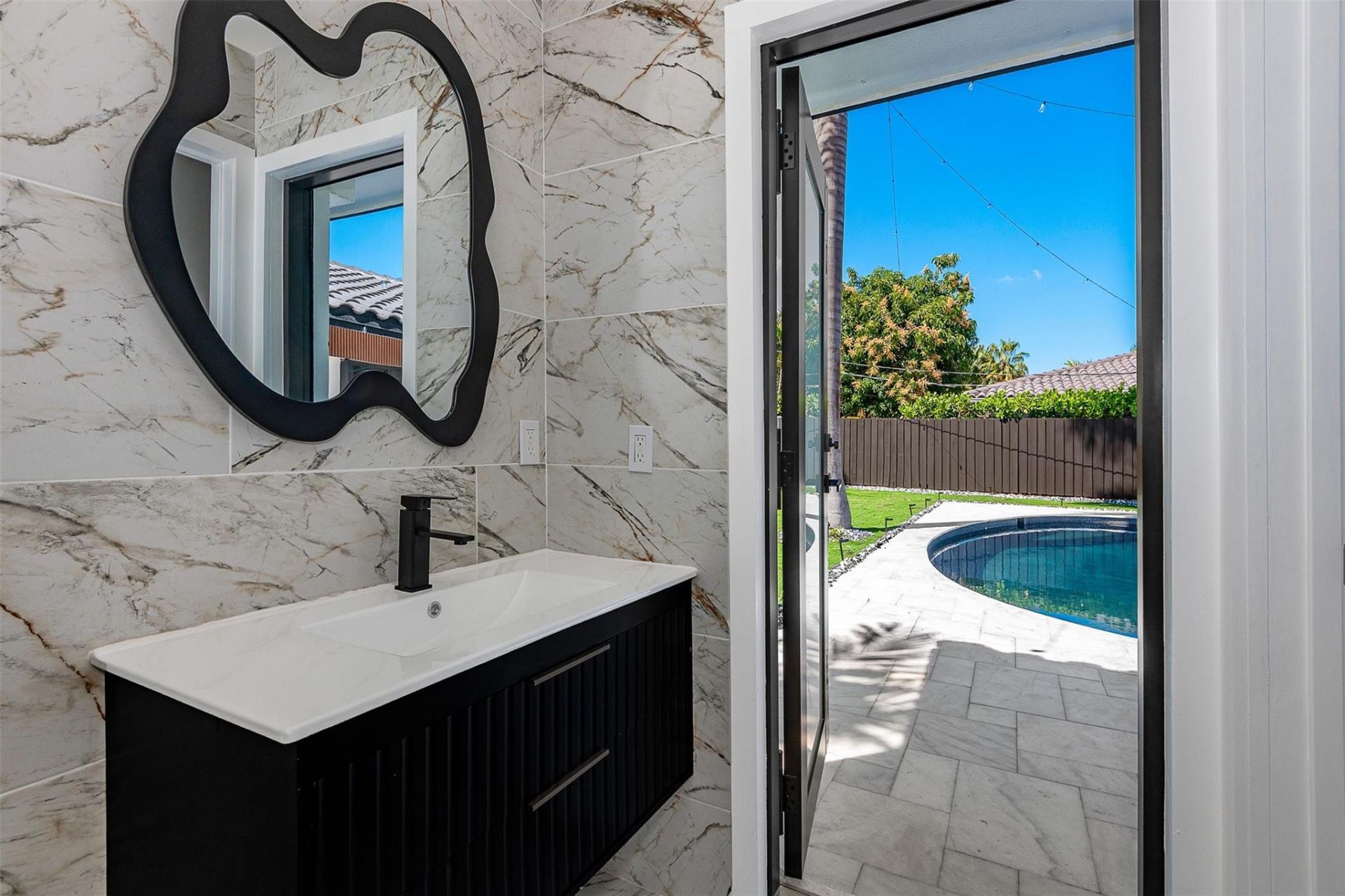 4721 Bayview Drive, Fort Lauderdale, FL 33308 Photo