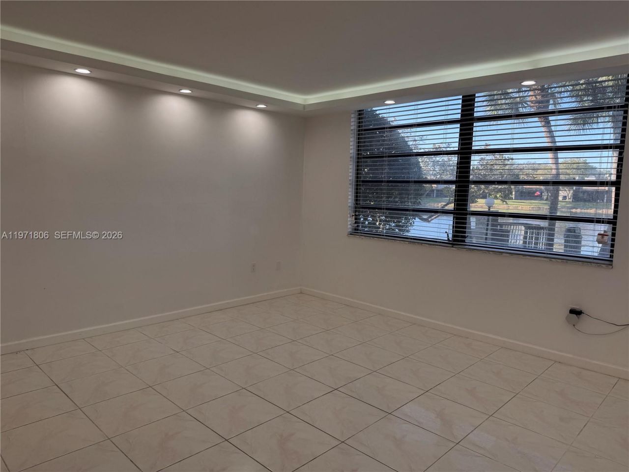 1101 Colony Point Cir , Unit 102, Pembroke Pines, FL 33026 Photo