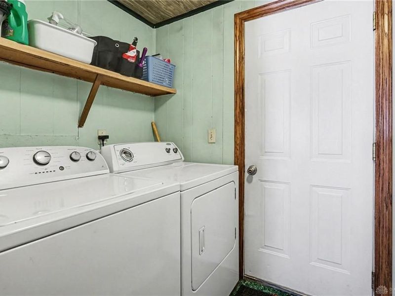 6285 Windsong Way, Zanesville, OH 43830 Photo 23