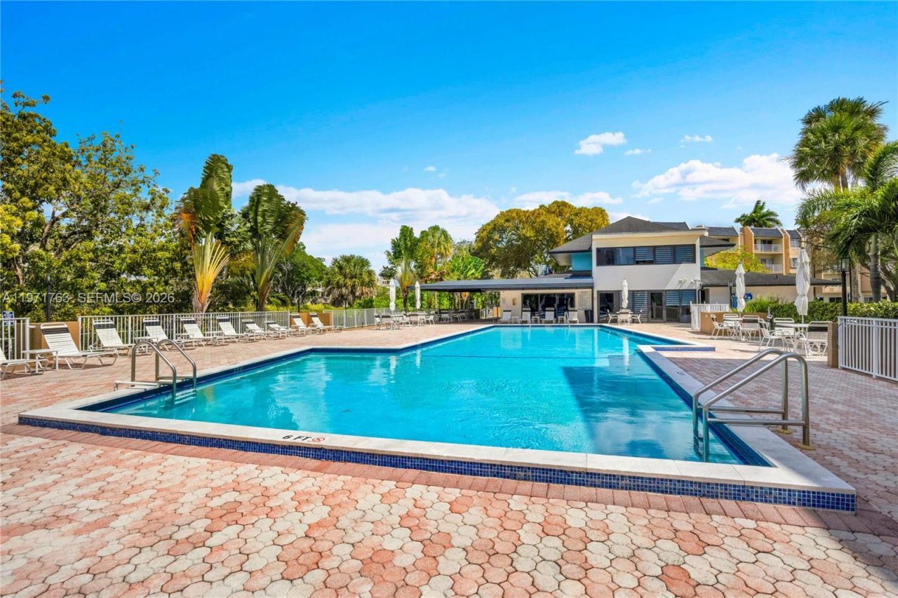 7785 SW 86th St, Unit E-414, Miami, FL 33143 Photo