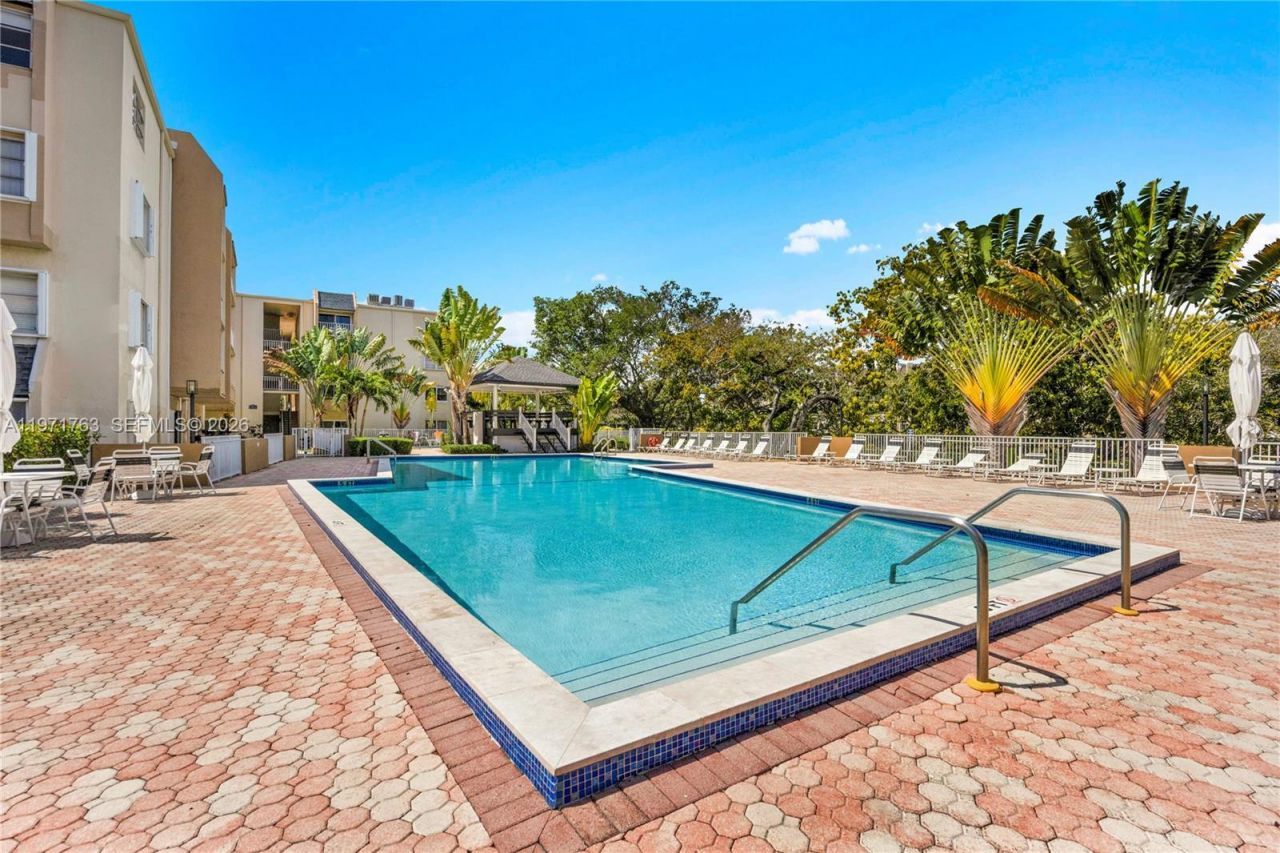 7785 SW 86th St, Unit E-414, Miami, FL 33143 Photo