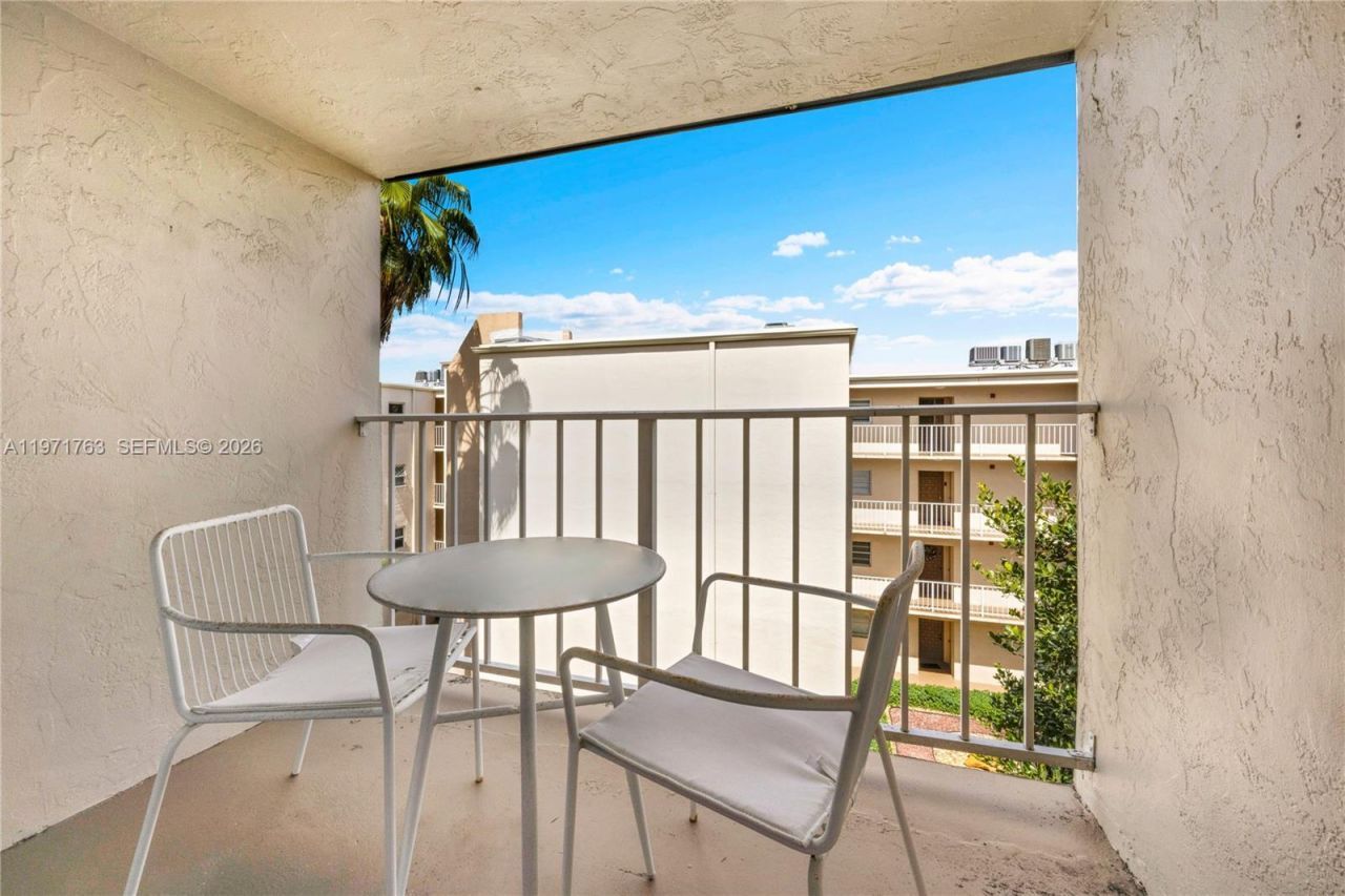 7785 SW 86th St, Unit E-414, Miami, FL 33143 Photo