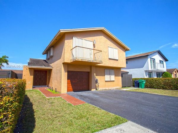 11535 SW 32nd Ln, Miami, FL 33165