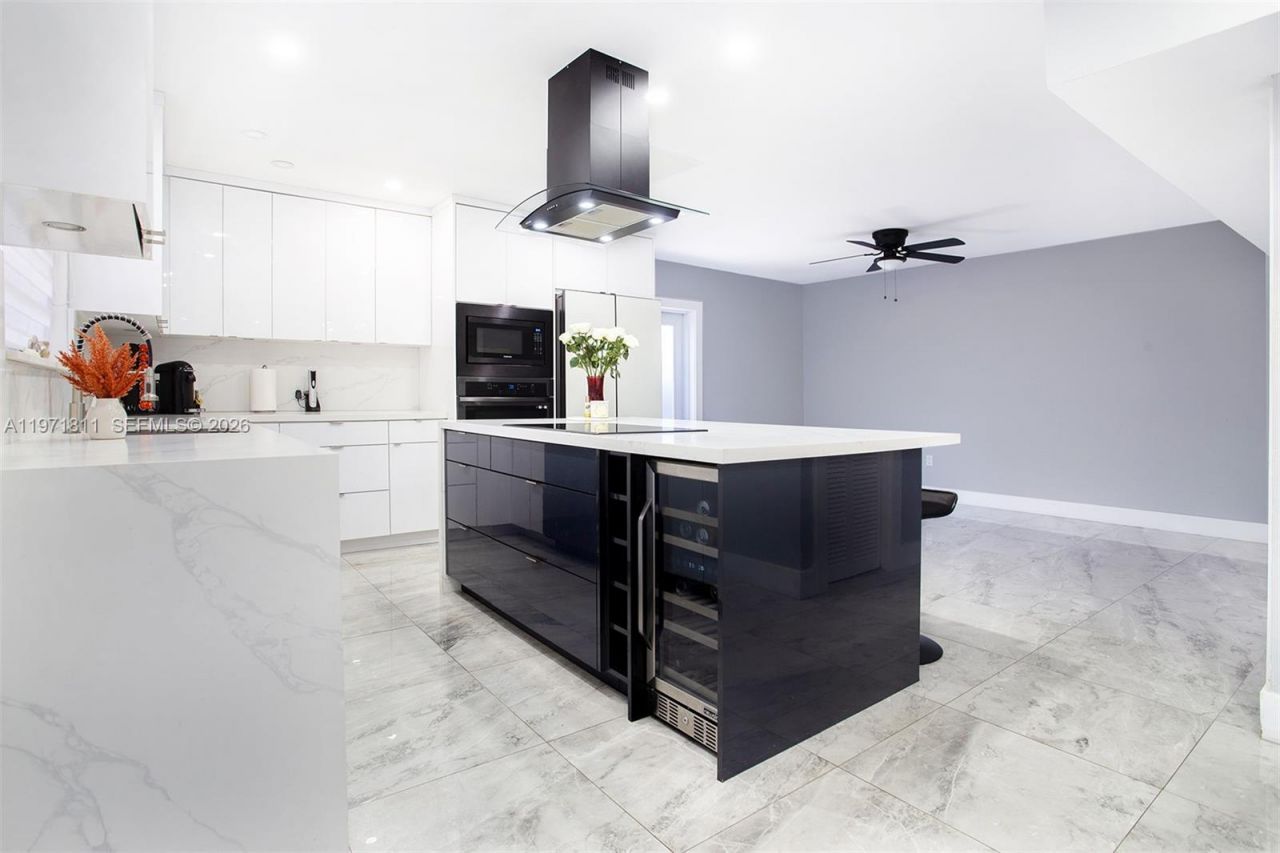 11535 SW 32nd Ln, Miami, FL 33165 Photo