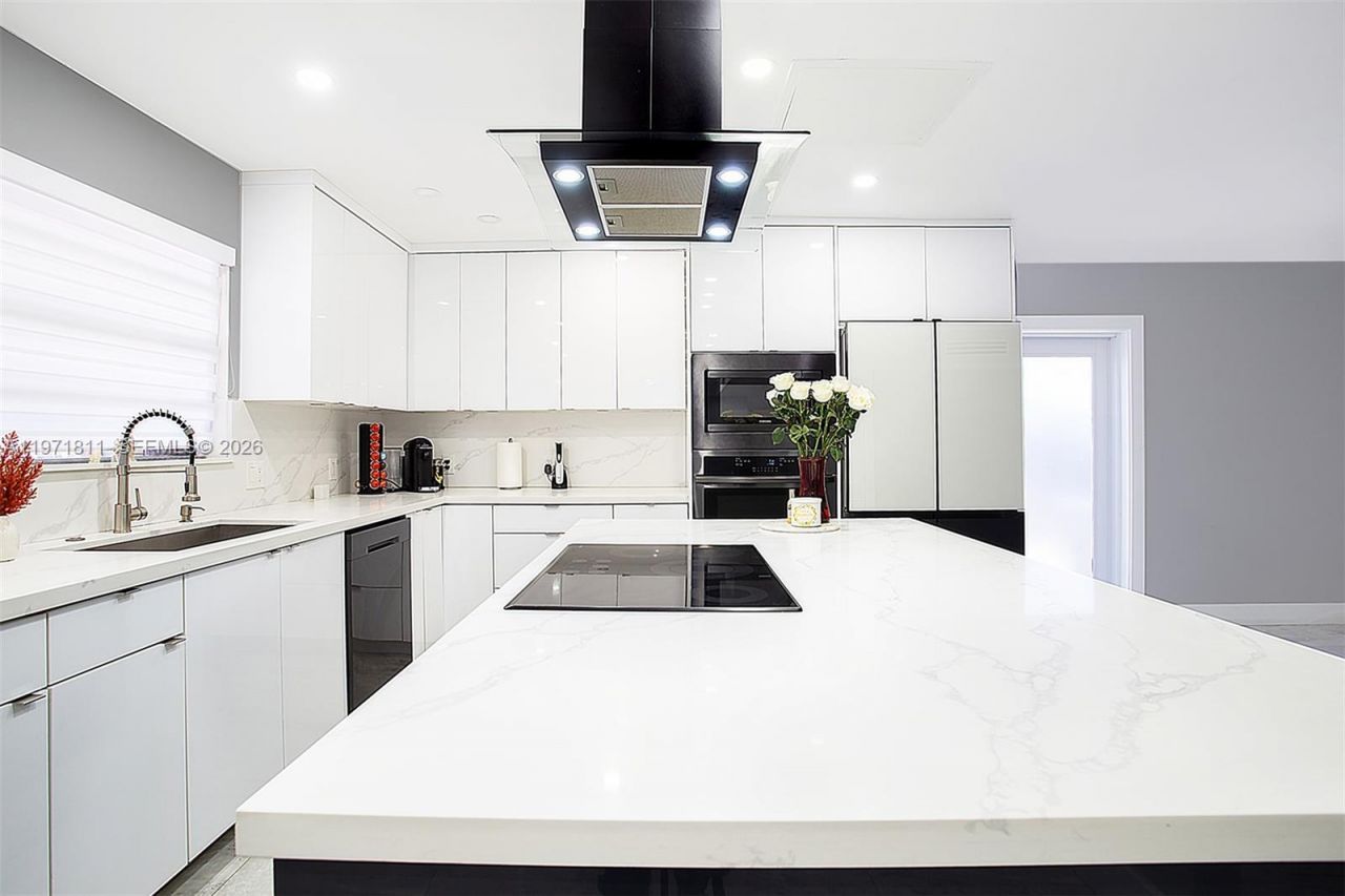 11535 SW 32nd Ln, Miami, FL 33165 Photo