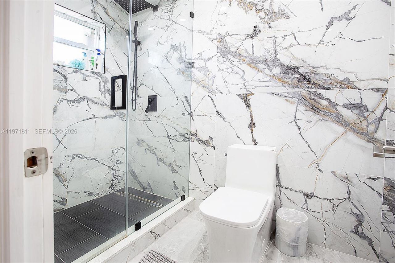 11535 SW 32nd Ln, Miami, FL 33165 Photo