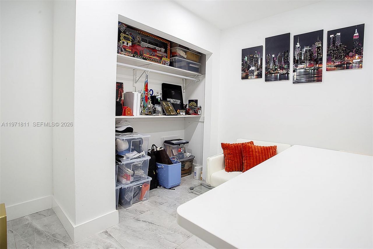 11535 SW 32nd Ln, Miami, FL 33165 Photo