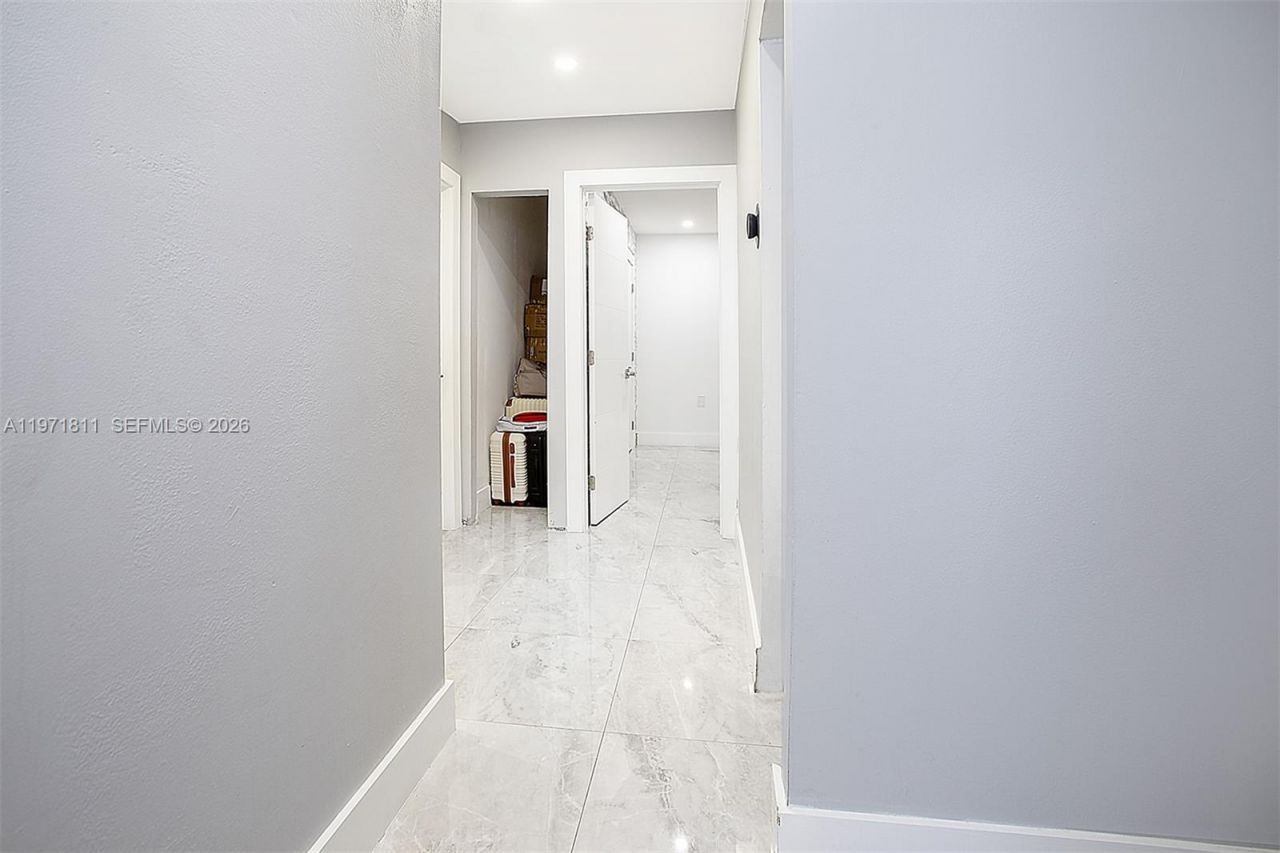 11535 SW 32nd Ln, Miami, FL 33165 Photo