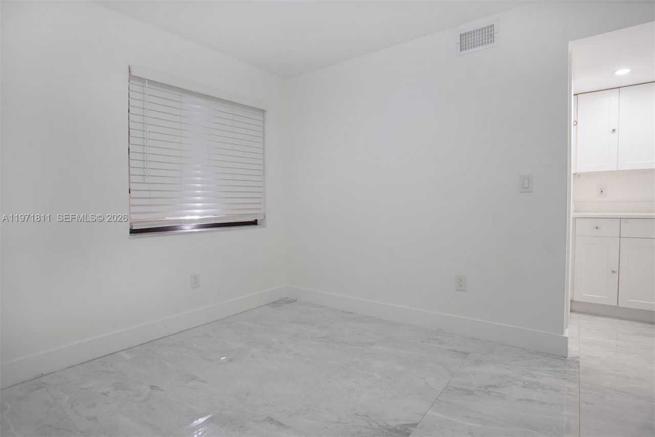 11535 SW 32nd Ln, Miami, FL 33165 Photo