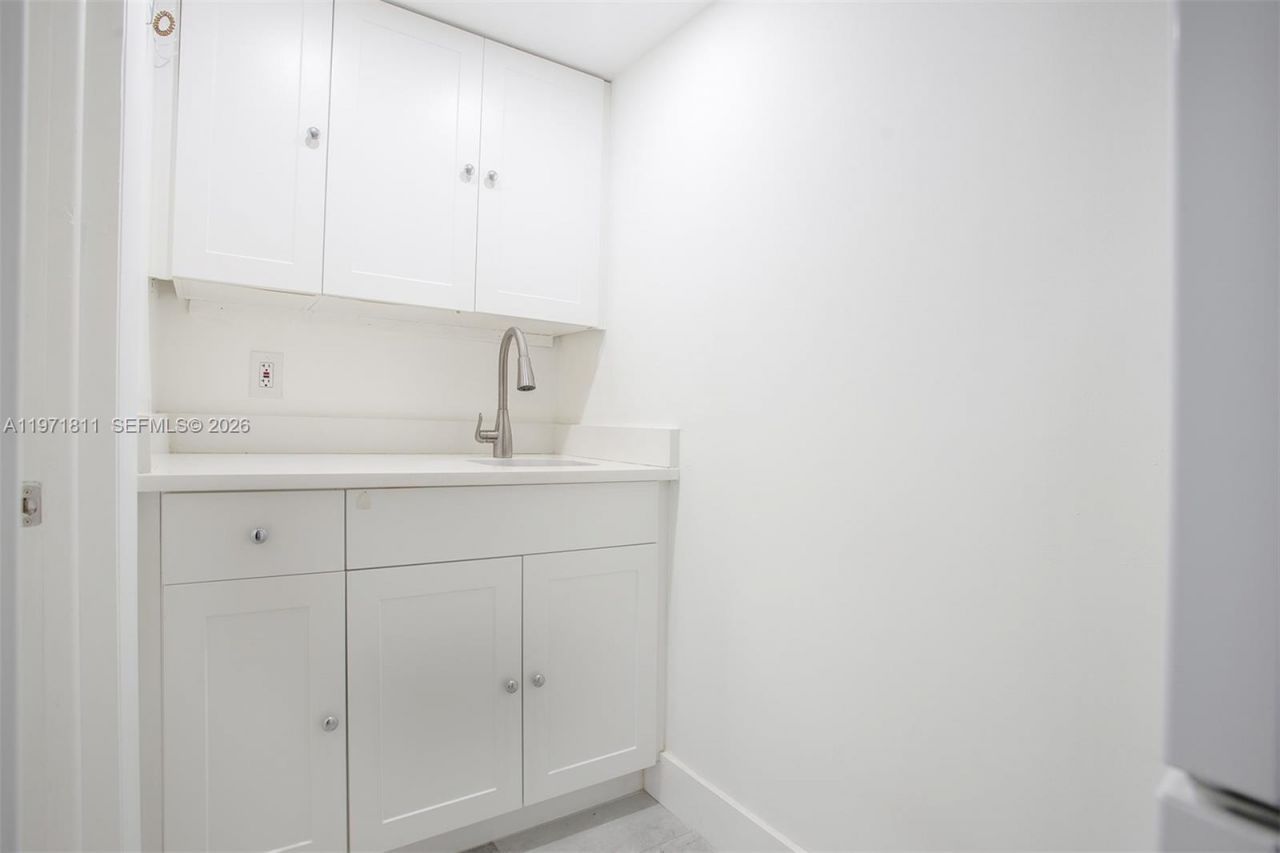 11535 SW 32nd Ln, Miami, FL 33165 Photo