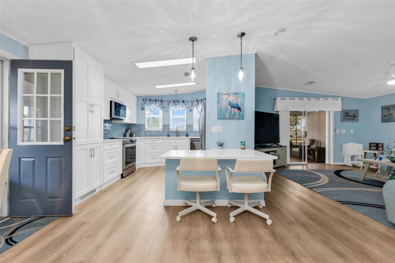 5601 Duncan Road, Unit 204, Punta Gorda, FL 33982 Photo