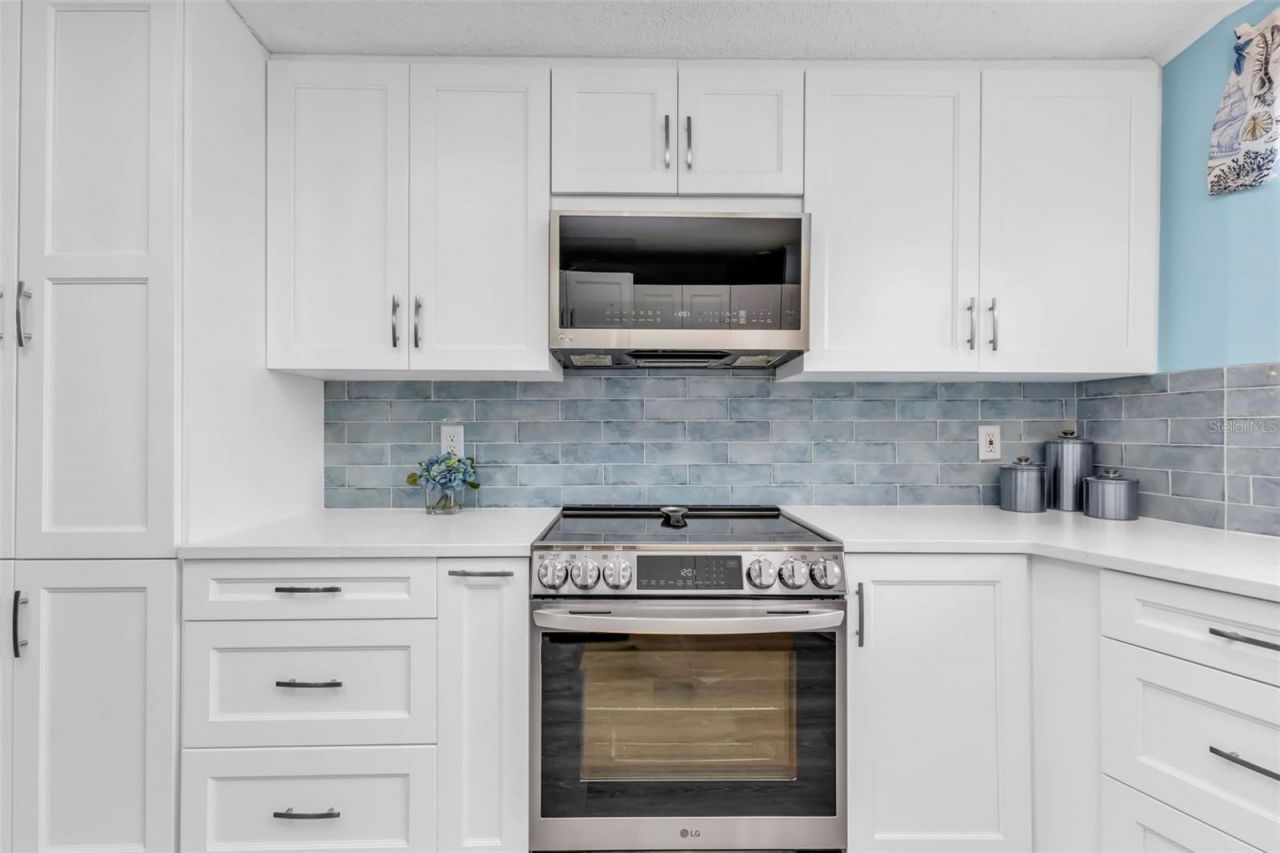 5601 Duncan Road, Unit 204, Punta Gorda, FL 33982 Photo