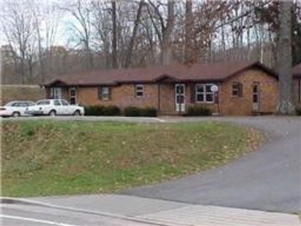 103 W Wilson St , Estill Springs, TN 37330