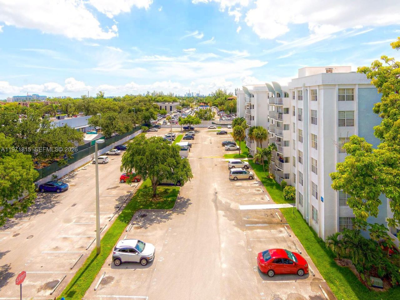 498 NW 165th St Rd, Unit D-202, Miami, FL 33169 Photo
