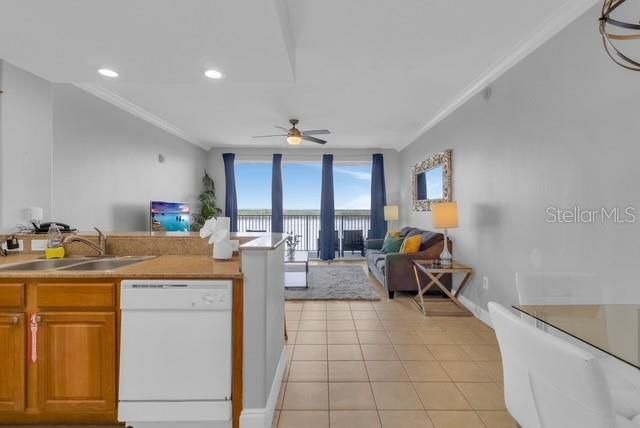 13415 Blue Heron Beach Drive, Unit 808, Orlando, FL 32821 Photo