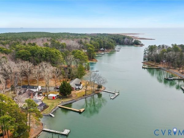 844 Monarch Shores Road, Kilmarnock, VA 22482