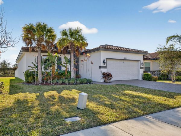 7625 NW Greenbank Circle, Port Saint Lucie, FL 34987