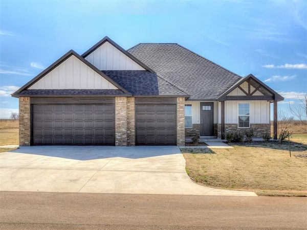 29192 Magnolia Drive, Cashion, OK 73016