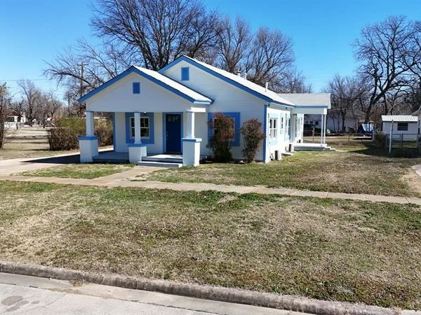 404 S 2nd Street, Davis, OK 73030