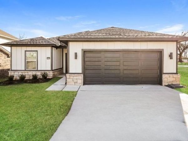 320 W 3rd Street, Arcadia, OK 73007