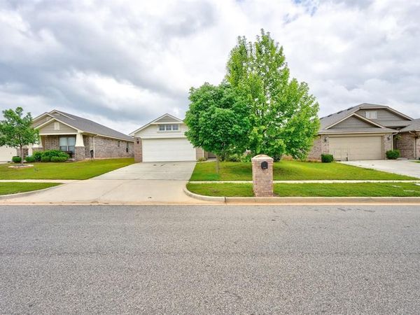 12490 Native Hill Drive, Choctaw, OK 73020