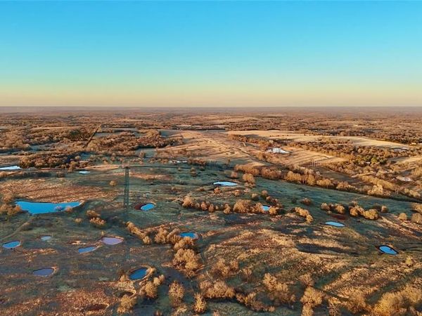 13 Wilshire Road, McLoud, OK 74851