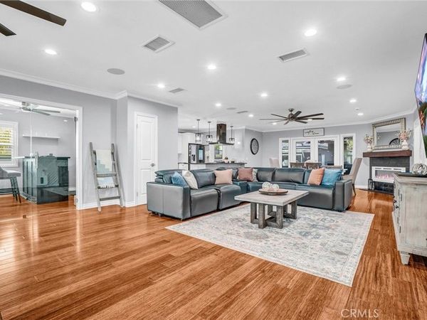 4601 Pepperwood, Long Beach, CA 90808