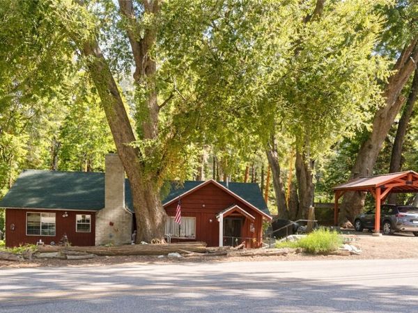 40204 Valley Of The Falls, Forest Falls, CA 92339
