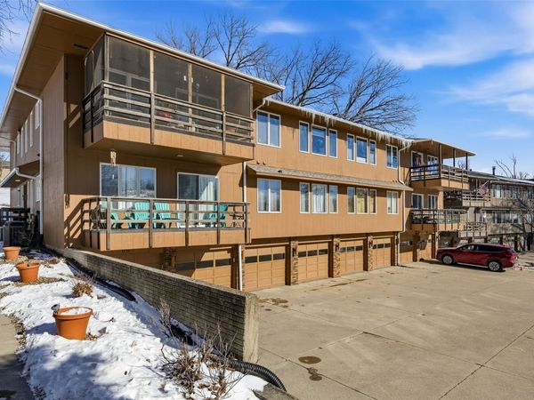 1730 Pikes Peak Ct NE, Cedar Rapids, IA 52402