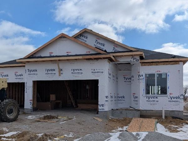 3056 Ridgeview Circle , Coralville, IA 52241