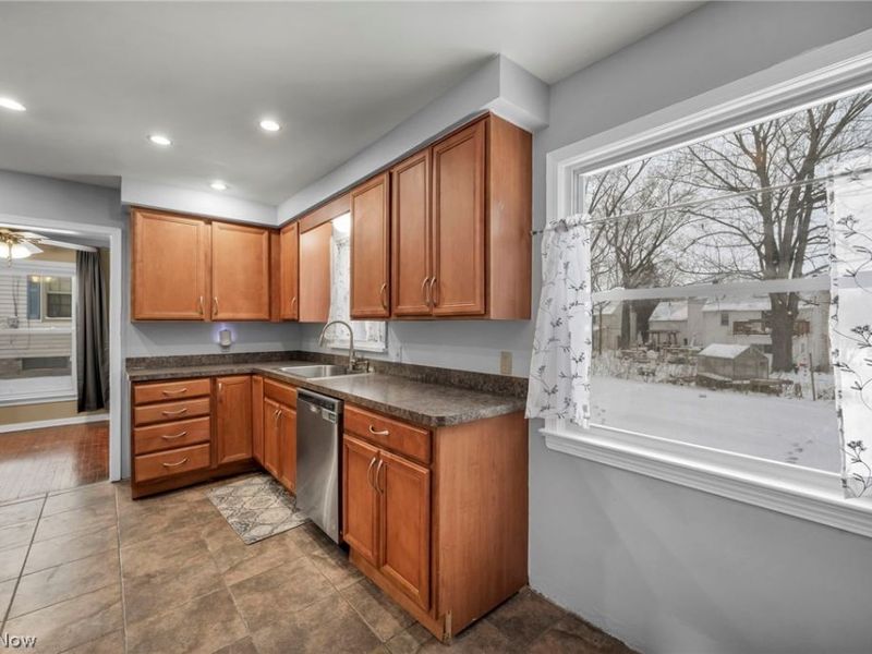 2506 N Taylor Road, Cleveland Heights, OH 44118 Photo 10