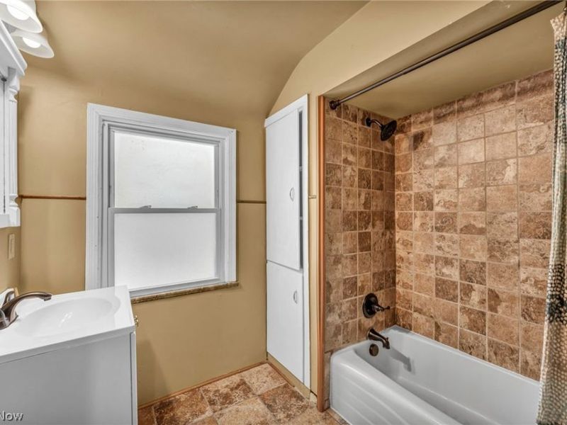2506 N Taylor Road, Cleveland Heights, OH 44118 Photo 20