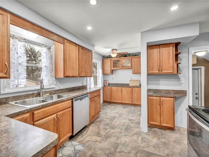 2506 N Taylor Road, Cleveland Heights, OH 44118 Photo 8