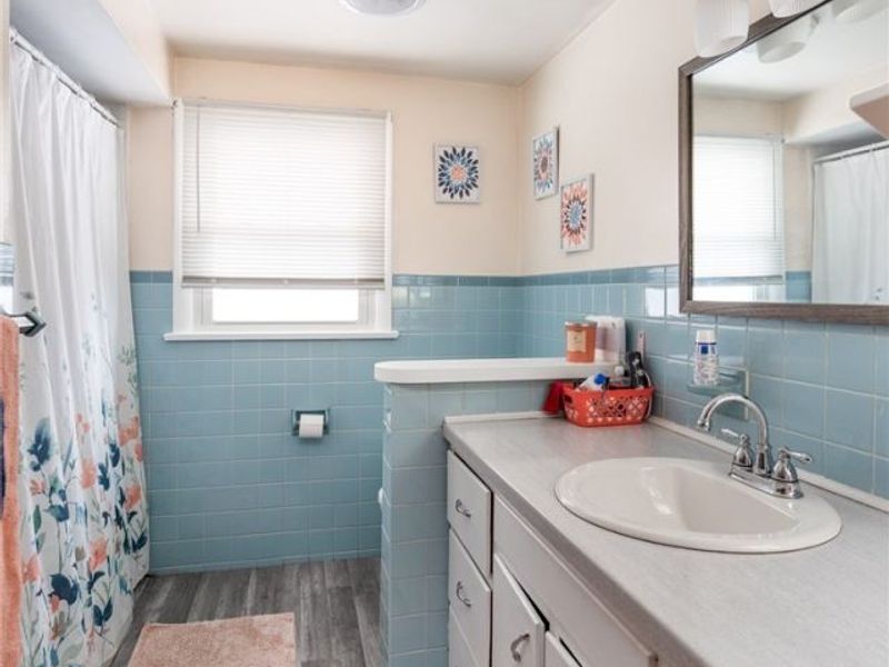 6445 Lake Avenue, Elyria, OH 44035 Photo 17