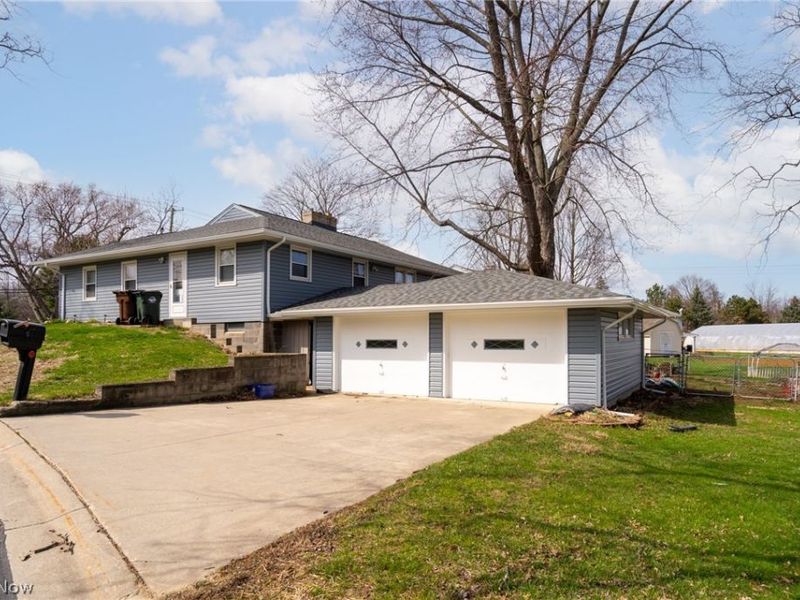 6445 Lake Avenue, Elyria, OH 44035 Photo 33