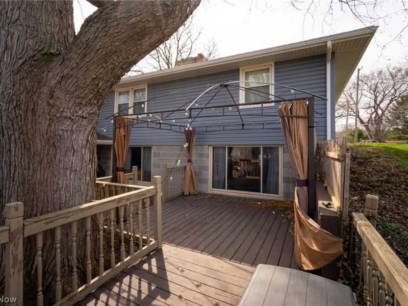 6445 Lake Avenue, Elyria, OH 44035 Photo 42