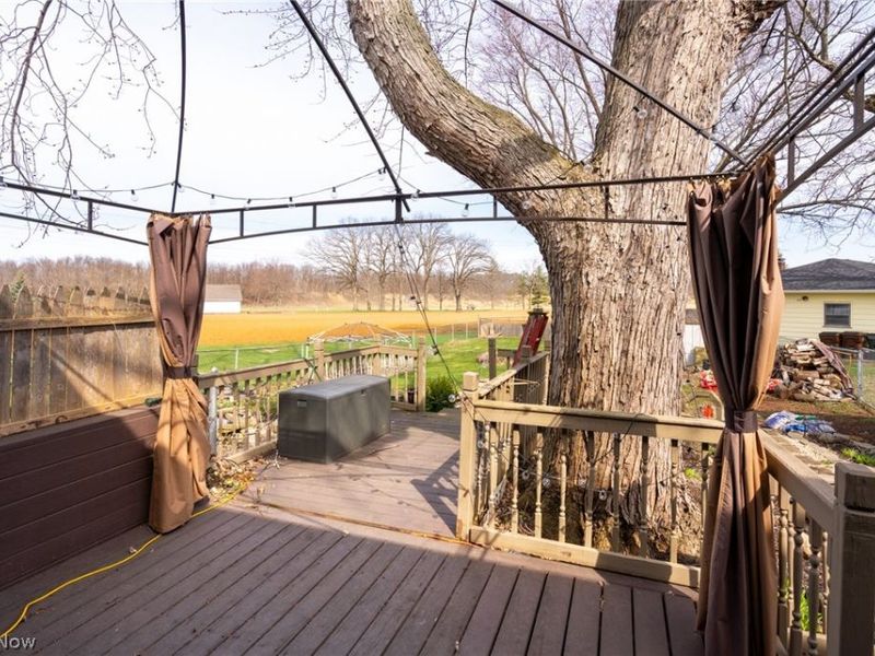 6445 Lake Avenue, Elyria, OH 44035 Photo 45