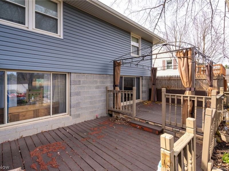 6445 Lake Avenue, Elyria, OH 44035 Photo 47