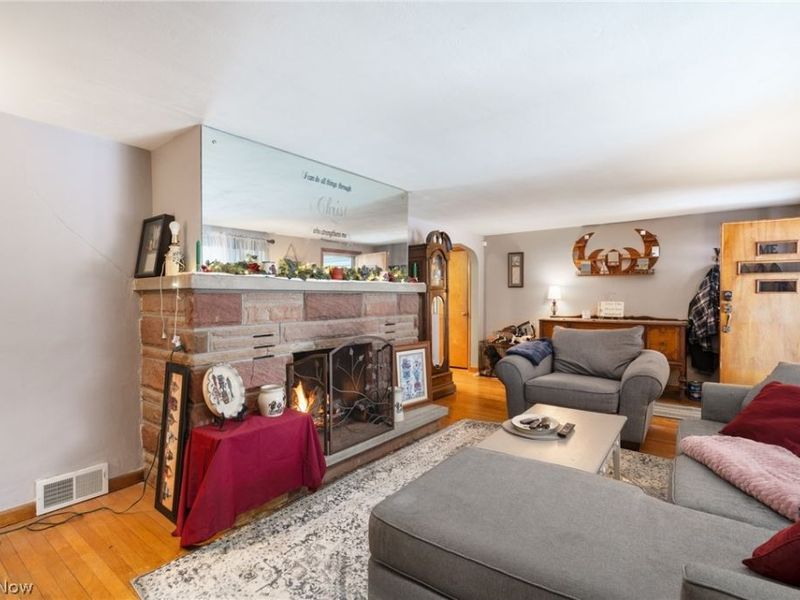 6445 Lake Avenue, Elyria, OH 44035 Photo 8