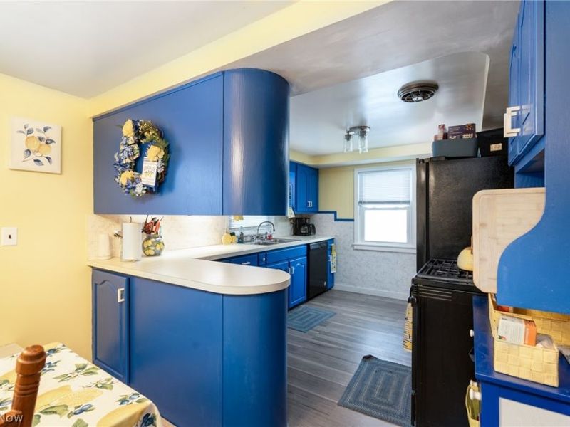 6445 Lake Avenue, Elyria, OH 44035 Photo 9