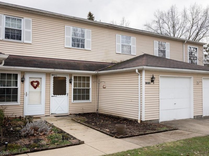 13716 Oakbrook Drive, Unit 3716, North Royalton, OH 44133 Photo 1