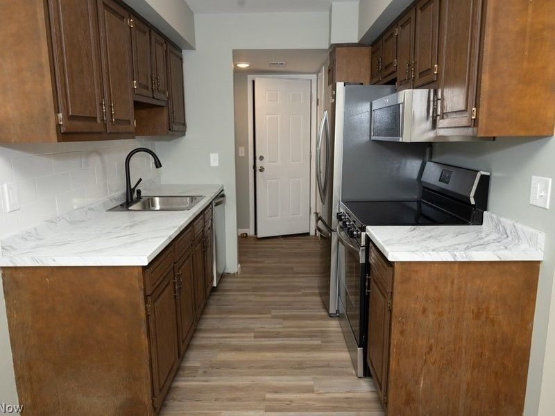 13716 Oakbrook Drive, Unit 3716, North Royalton, OH 44133 Photo 16