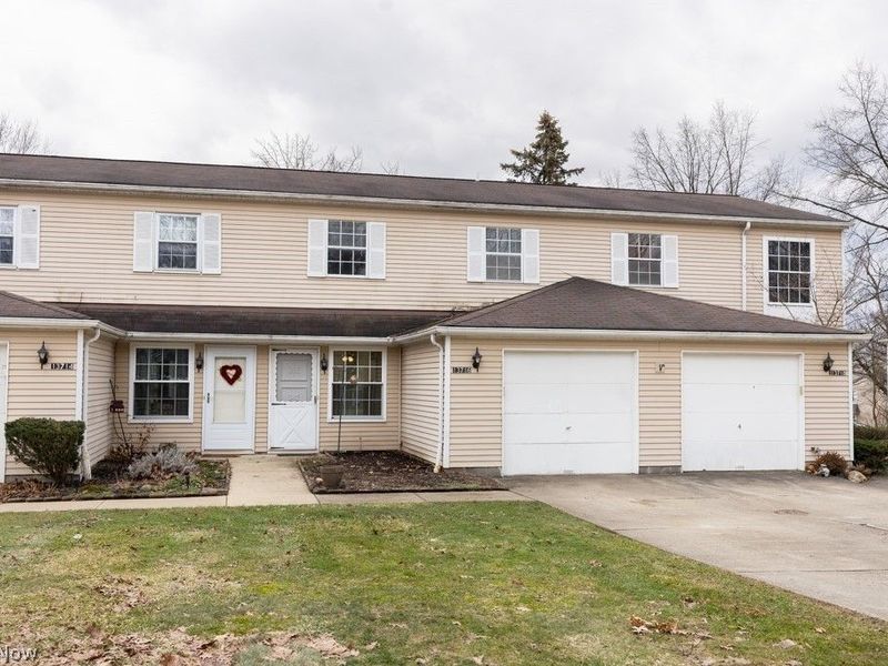 13716 Oakbrook Drive, Unit 3716, North Royalton, OH 44133 Photo 3