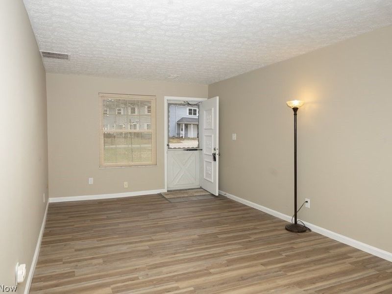 13716 Oakbrook Drive, Unit 3716, North Royalton, OH 44133 Photo 6