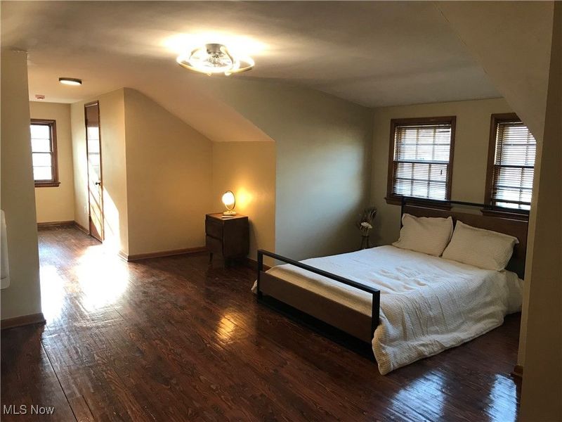 3656 Brinkmore Road, Cleveland, OH 44121 Photo 8