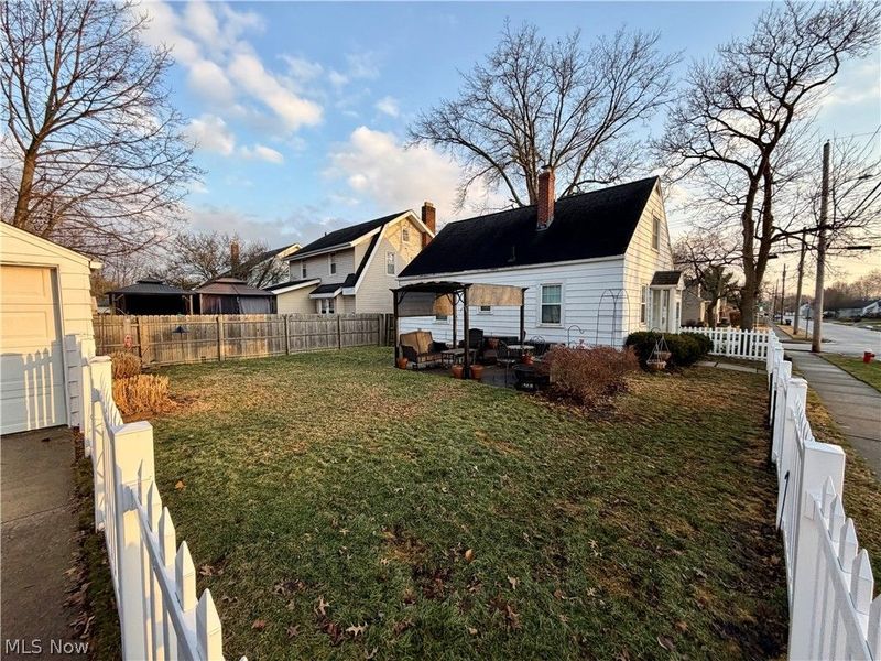 1087 Roosevelt Avenue, Cuyahoga Falls, OH 44221 Photo 2